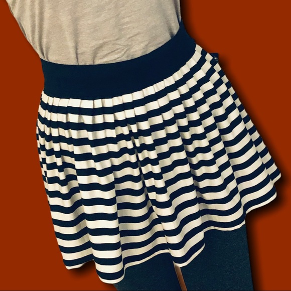 NWT Kate Spade “dive” striped pleated miniskirt - Picture 3 of 11